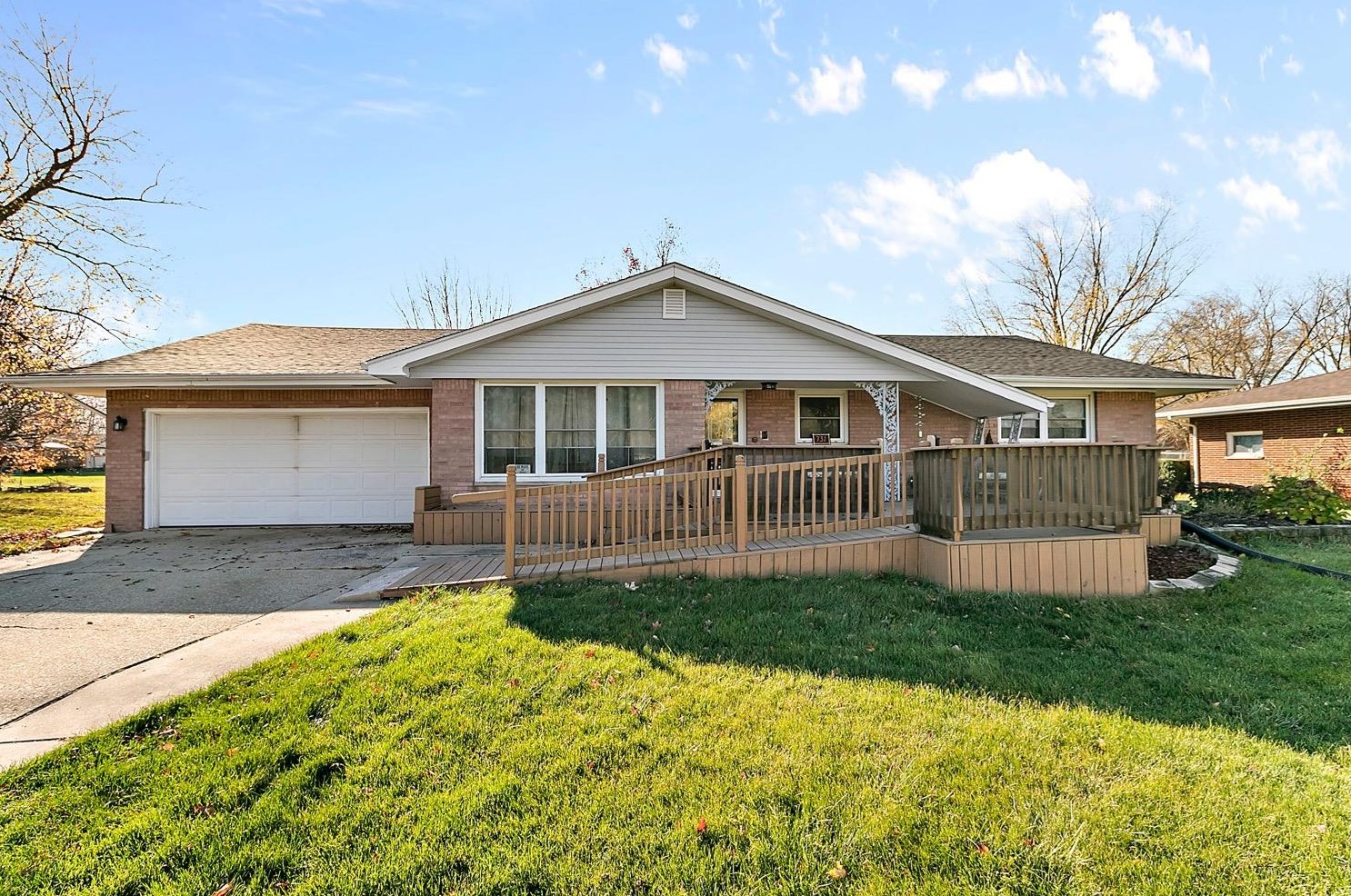 731 78th Ave, Gary, IN 46410-5412