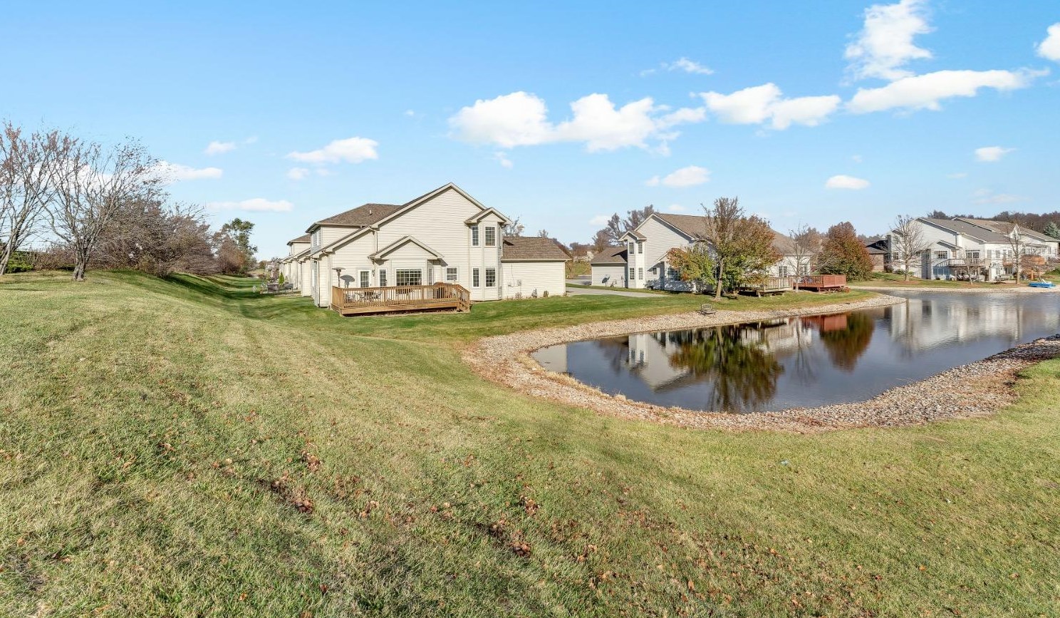8078 Tuckaway Ct, Crown Point, IN 46307