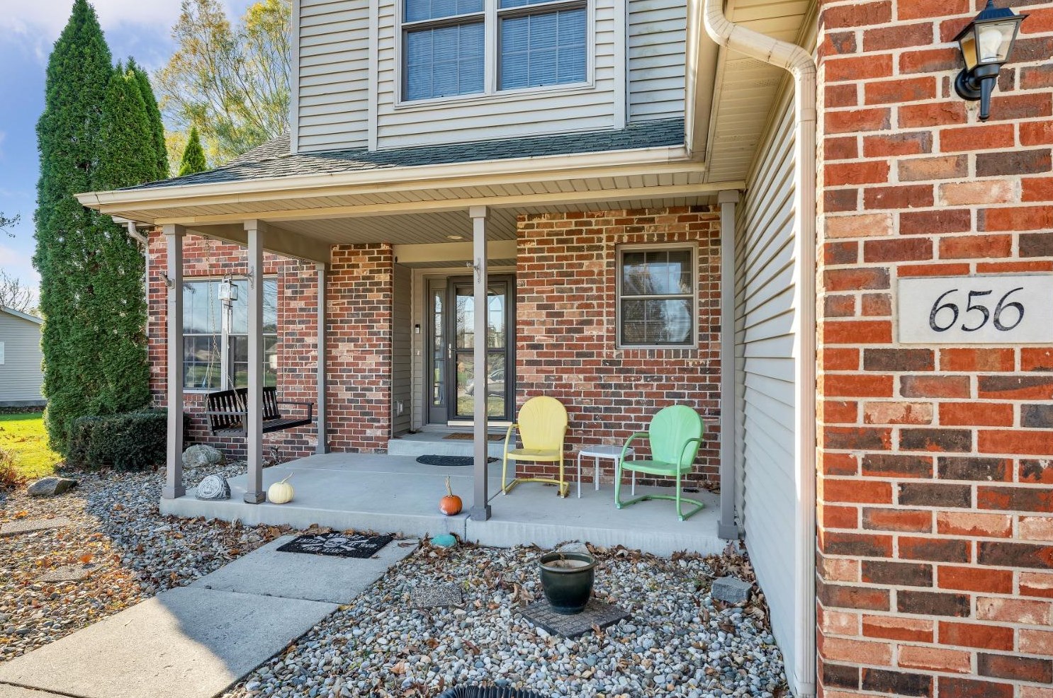 656 Windy Oak Cir, Hebron, IN 46341