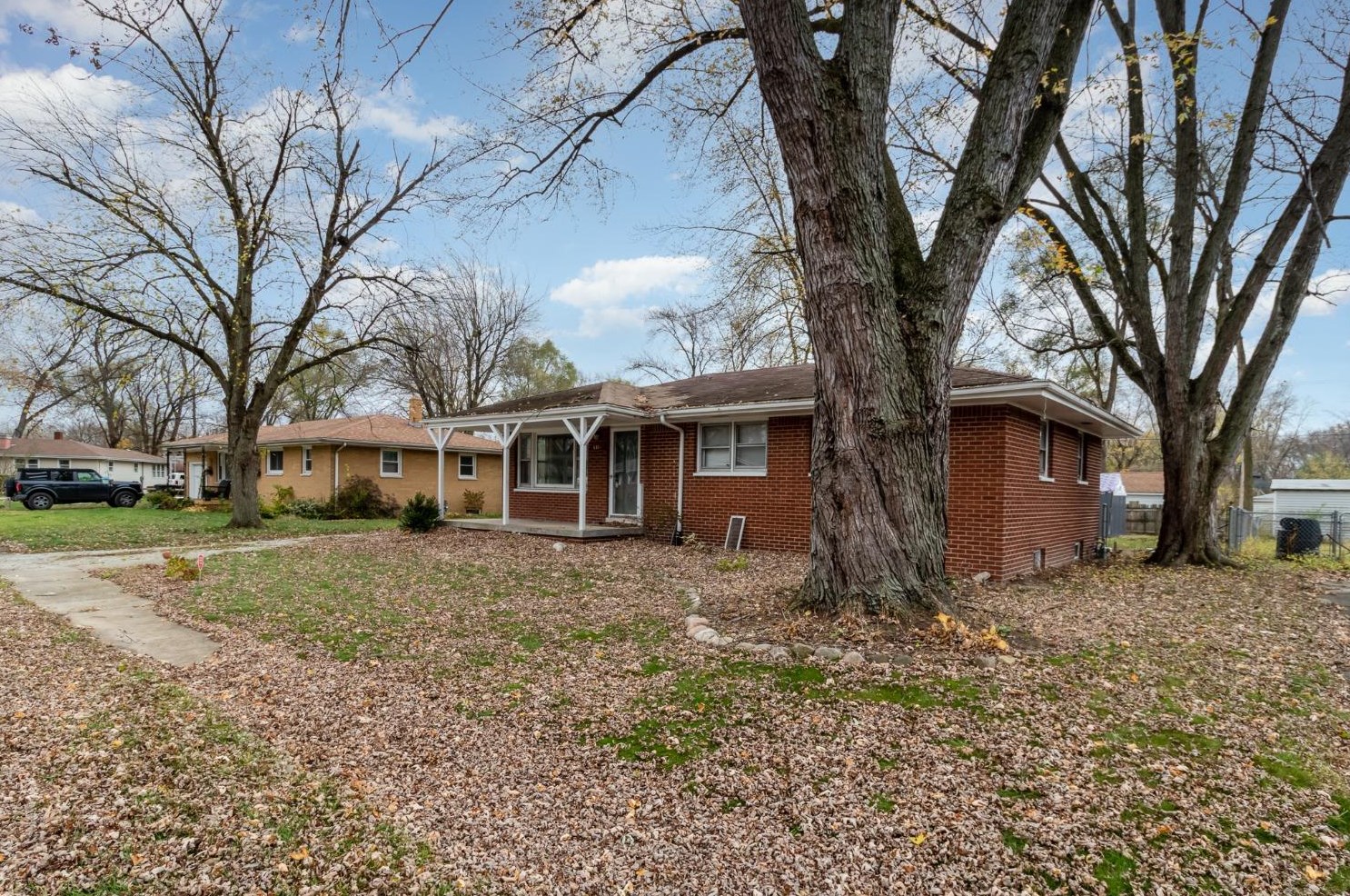 5221 Meadow Ave, Portage, IN 46368-3223
