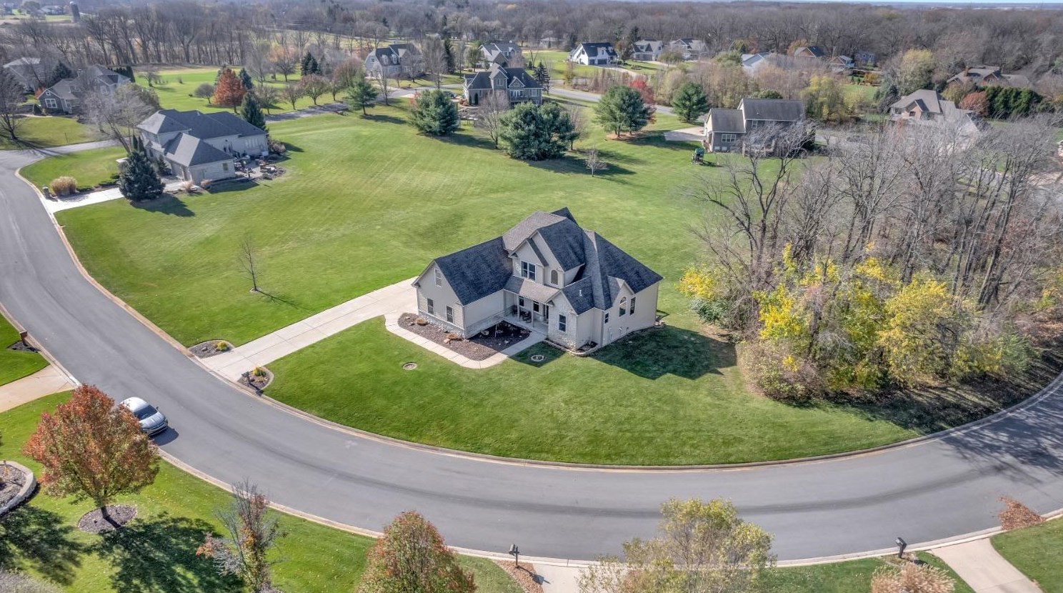 640 Gainesway Circle Rd, Valpo, IN 46385
