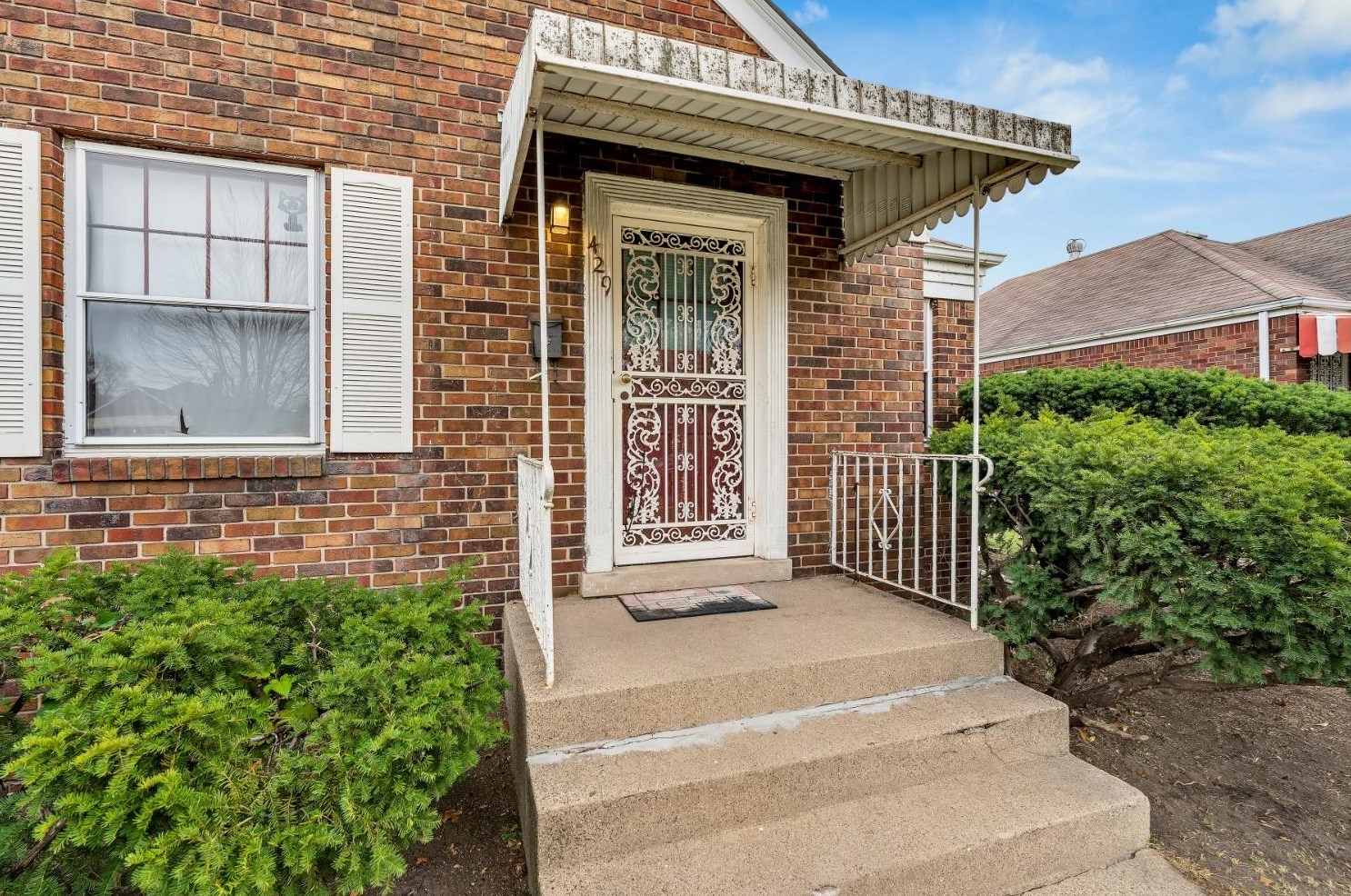 429 Ellsworth St, Gary, IN 46404