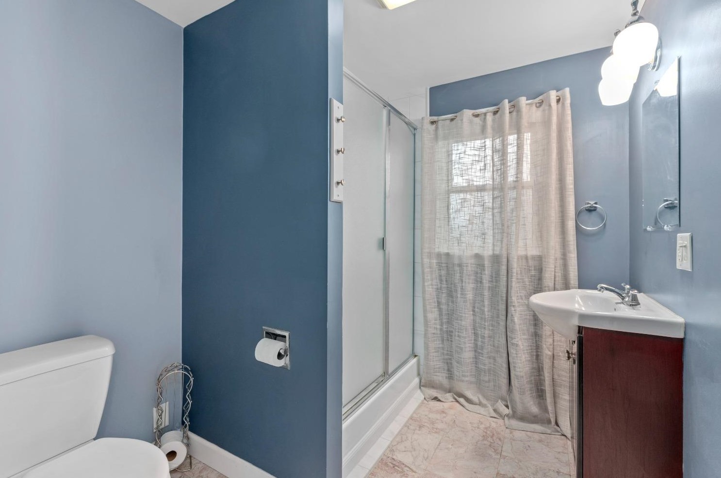 420 Tremont St, Michigan City IN 46360-4733 exterior