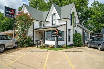 512 W Main Street, Waxahachie, TX 75165 - Photo 1