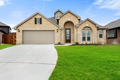 101 Sycamore Street, Balch Springs, TX 75181 - Photo 1