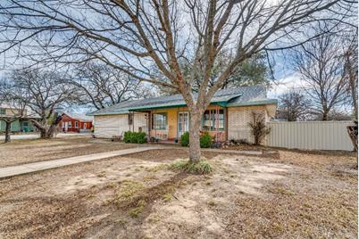 300 E Wilson Street, Eastland, TX 76448 - Photo 1