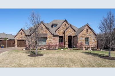 8601 Shadywood Lane, North Richland Hills, TX 76182 - Photo 1