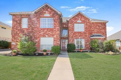 8013 Cripple Creek Drive, Fort Worth, TX 76179 - Photo 1
