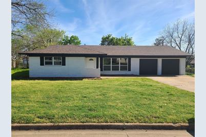 2830 Stafford Drive, Denison, TX 75020 - Photo 1