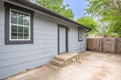4720 McCart Avenue, Fort Worth, TX 76115 - Photo 1