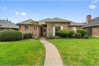2861 Stoneridge Drive, Garland, TX 75044 - Photo 1