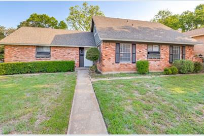 1711 Juanita Drive, Arlington, TX 76013 - Photo 1