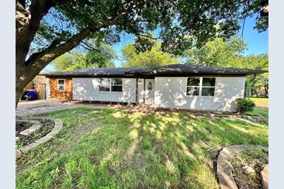 905 Lake View Ridge, White Settlement, TX 76108 - Photo 1