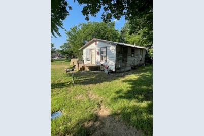 1505 SW 2nd Avenue, Mineral Wells, TX 76067 - Photo 1