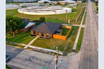 3802 Star Trek Lane, Garland, TX 75044 - Photo 1