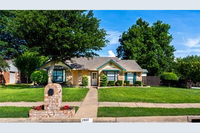 1502 Lavendale Lane, Garland, TX 75040 - Photo 1