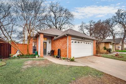 209 Lydia Circle, Irving, TX 75060 - Photo 1