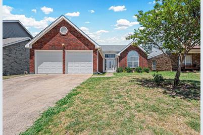 10116 Long Rifle Drive, Fort Worth, TX 76108 - Photo 1