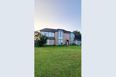 1107 Londonderry Avenue, Friendswood, TX 77546 - Photo 1