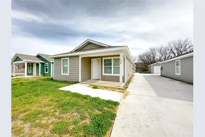 303 SW 14th Avenue, Mineral Wells, TX 76067 - Photo 1