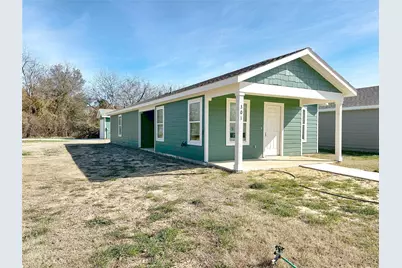 301 SW 14th Avenue, Mineral Wells, TX 76067 - Photo 1