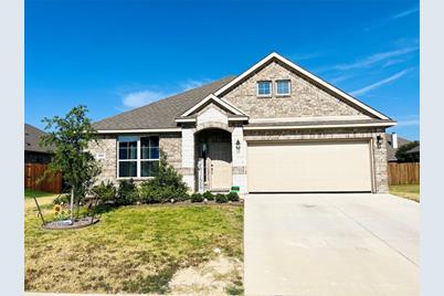 4001 Bendale Road, Benbrook, TX 76116 - Photo 1