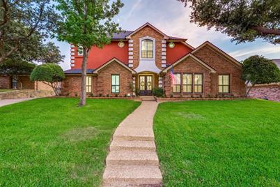 2212 Laurel Court, Bedford, TX 76021 - Photo 1
