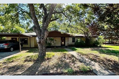 302 Grace Street, Bridgeport, TX 76426 - Photo 1