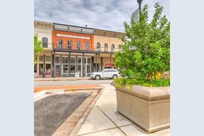 111 E Bridge Street, Granbury, TX 76048 - Photo 1