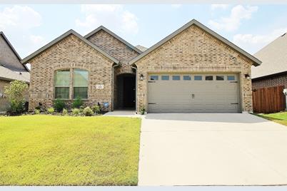 212 Wolf Creek Drive, Waxahachie, TX 75165 - Photo 1