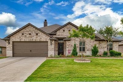 645 Piper Drive, Saginaw, TX 76179 - Photo 1