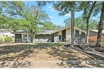 1308 W Redbud Drive, Hurst, TX 76053 - Photo 1