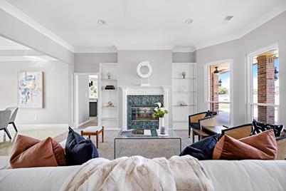 1187 W Oaklawn Drive, Talty, TX 75160 - Photo 1