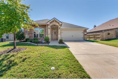 114 Broken Arrow Street, Waxahachie, TX 75165 - Photo 1