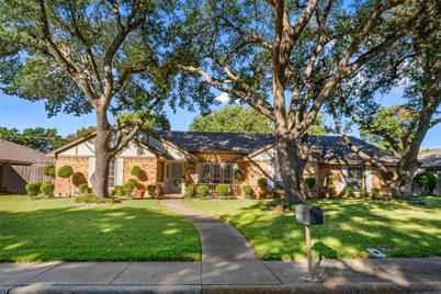 1305 Thunderbrook Drive, DeSoto, TX 75115 - Photo 1