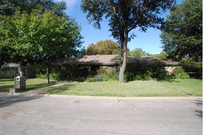 3800 Hickory Springs Road, Benbrook, TX 76116 - Photo 1
