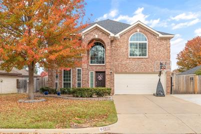 2311 South Branch Drive, Arlington, TX 76001 - Photo 1