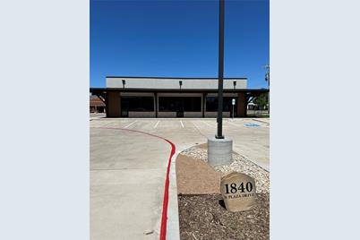 1840 N Plaza Drive, Granbury, TX 76049 - Photo 1