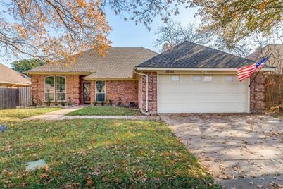 2721 Edinboro Drive, Arlington, TX 76012 - Photo 1