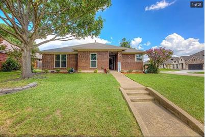 719 Stoneybrook Drive, Wylie, TX 75098 - Photo 1