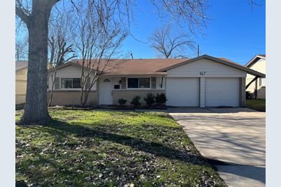 864 Lovers Lane, Grapevine, TX 76051 - Photo 1