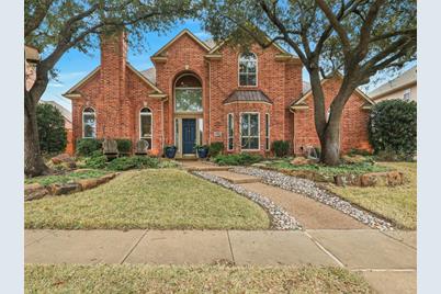 4560 Waterford Drive, Plano, TX 75024 - Photo 1