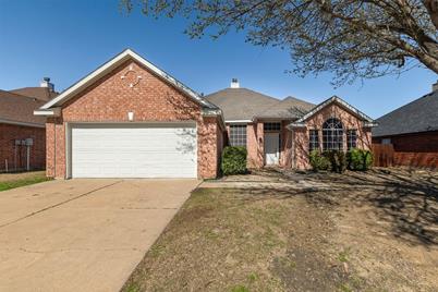211 Fort Edward Drive, Arlington, TX 76002 - Photo 1