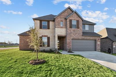 704 Metallic Tree Lane, Van Alstyne, TX 75495 - Photo 1