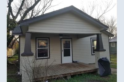 708 N Robinson Street, Cleburne, TX 76031 - Photo 1