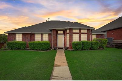 5072 Lake Vista Drive, The Colony, TX 75056 - Photo 1