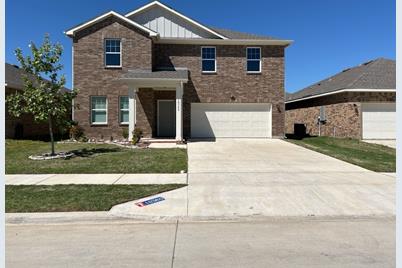 10360 Castle Lyons Lane, Fort Worth, TX 76036 - Photo 1