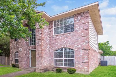 100 Hunter Drive, Cedar Hill, TX 75104 - Photo 1