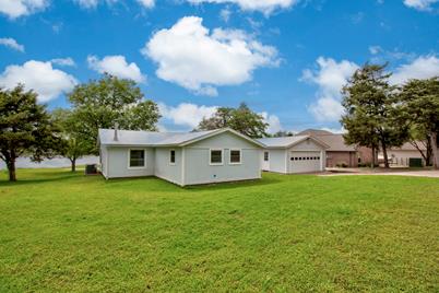 209 N Kiowa Drive N, Lake Kiowa, TX 76240 - Photo 1