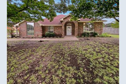 2612 Lake Ridge Road, Glenn Heights, TX 75154 - Photo 1